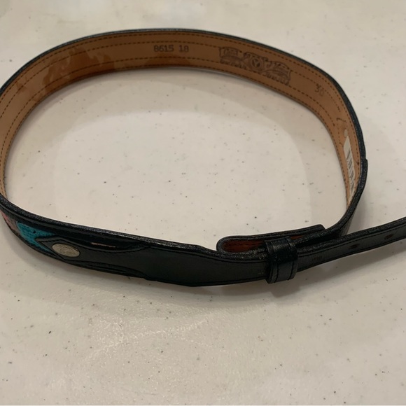 Circle Y of Yoakum. Hand Made in Texas. Leather Stitched belt. No buckle. NWT. - Picture 7 of 15